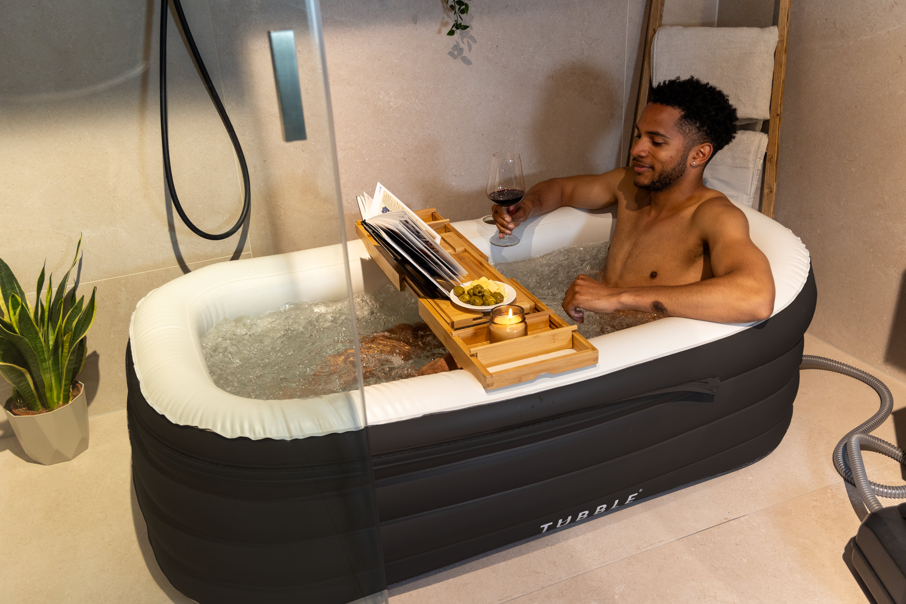 Tubble Cuzi - Onyx Black